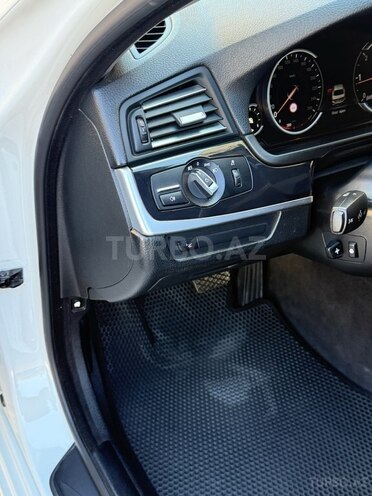 BMW 520 2014, 242,000 km - 2.0 l - Bakı