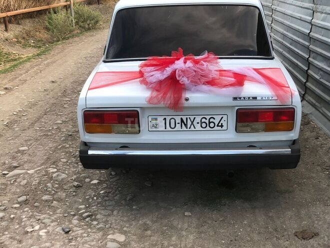 LADA (VAZ) 2107 2004, 95,000 km - 1.6 л - Salyan