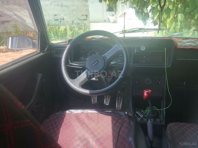 LADA (VAZ) 2107 2004, 95,000 km - 1.6 л - Salyan