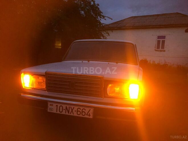 LADA (VAZ) 2107 2004, 95,000 km - 1.6 л - Salyan