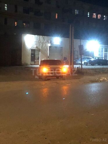 LADA (VAZ) 2107 2004, 95,000 km - 1.6 л - Salyan