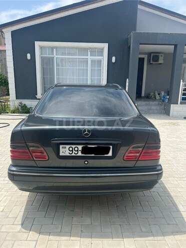 Mercedes E 220 d 2000, 520,000 km - 2.2 l - Bakı