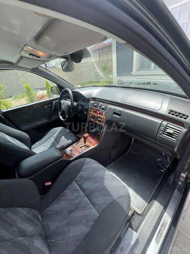 Mercedes E 220 d 2000, 520,000 km - 2.2 l - Bakı