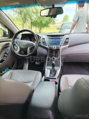 Hyundai Elantra 2014, 25,041 km - 2.0 l - Yevlax