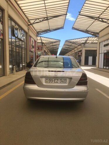 Mercedes E 200 d 2004, 335,000 km - 2.2 l - Bakı
