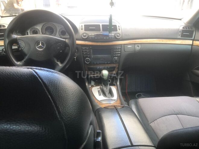 Mercedes E 200 d 2004, 335,000 km - 2.2 l - Bakı