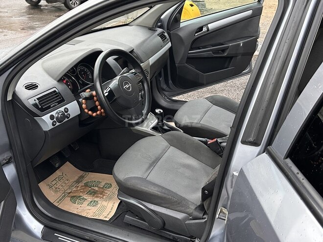 Opel Astra 2005, 236,000 km - 1.4 l - Bakı