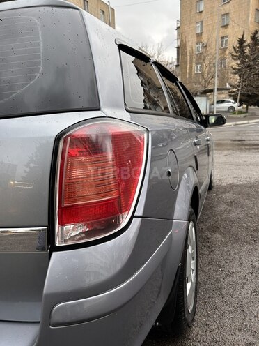 Opel Astra 2005, 236,000 km - 1.4 l - Bakı