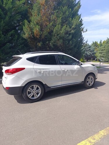Hyundai ix35 2013, 193,000 km - 2.0 l - Qazax