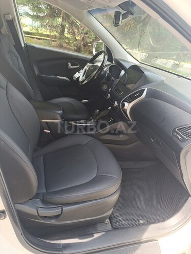 Hyundai ix35 2013, 193,000 km - 2.0 l - Qazax
