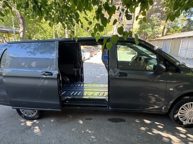 Mercedes Vito 116 2017, 2,800,000 km - 2.2 l - Bakı