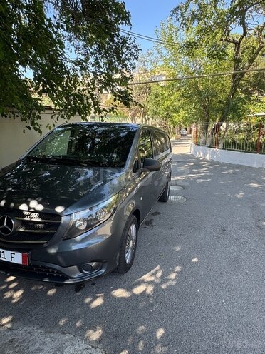 Mercedes Vito 116 2017, 2,800,000 km - 2.2 l - Bakı