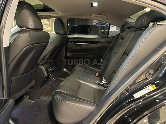Lexus ES 200 2017, 156,300 km - 2.0 л - Bakı