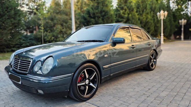 Mercedes E 240 1999, 345,000 km - 2.4 l - Gəncə