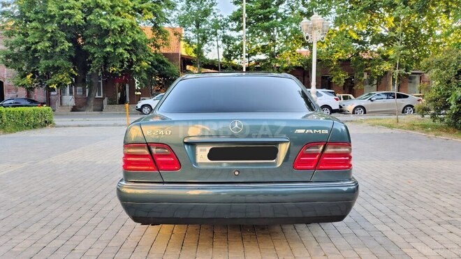Mercedes E 240 1999, 345,000 km - 2.4 l - Gəncə