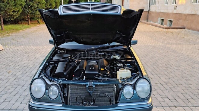 Mercedes E 240 1999, 345,000 km - 2.4 l - Gəncə