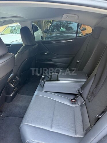 Lexus ES 250 2023, 31,500 km - 2.5 l - Bakı