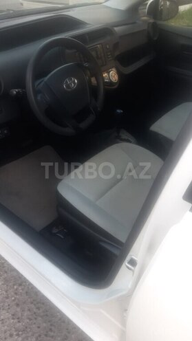 Toyota Aqua 2017, 175,000 km - 1.5 l - Bakı