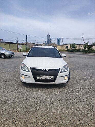Hyundai i30 2010, 330,000 km - 1.6 л - Bakı
