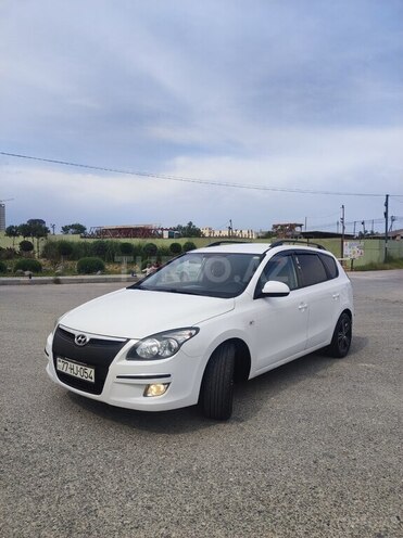 Hyundai i30 2010, 330,000 km - 1.6 л - Bakı