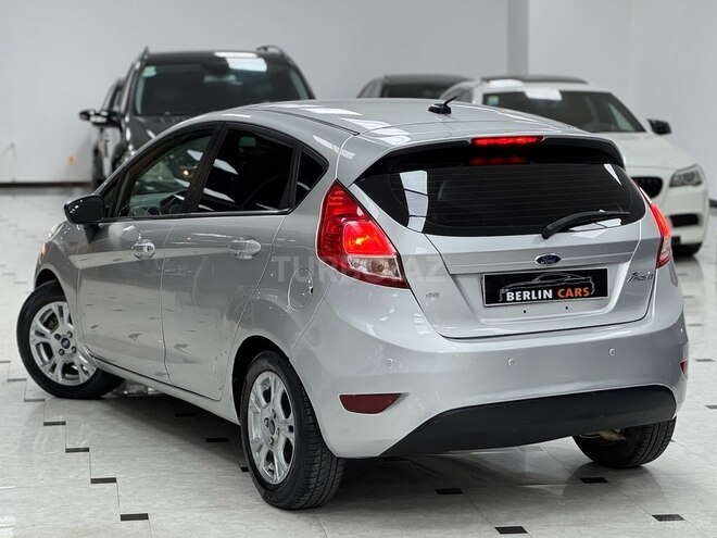 Ford Fiesta 2014, 187,000 km - 1.6 l - Bakı