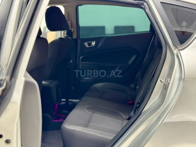 Ford Fiesta 2014, 187,000 km - 1.6 l - Bakı