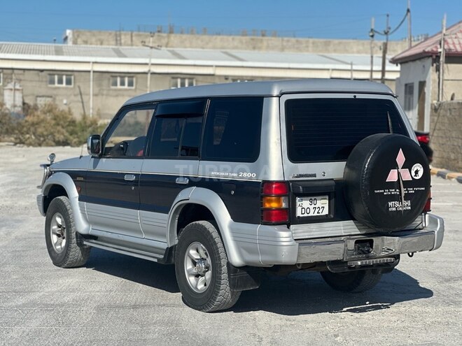 Mitsubishi Pajero 1995, 320,000 km - 2.8 l - Sumqayıt