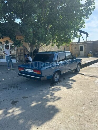 LADA (VAZ) 2107 2009, 75,000 km - 1.6 л - Salyan