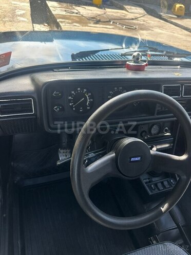 LADA (VAZ) 2107 2009, 75,000 km - 1.6 л - Salyan