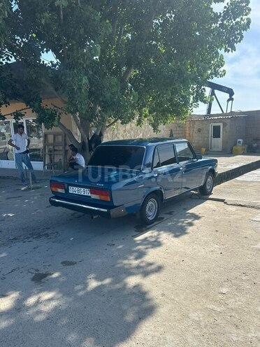 LADA (VAZ) 2107 2009, 75,000 km - 1.6 л - Salyan