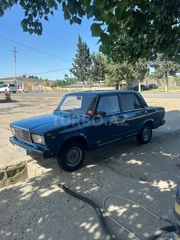 LADA (VAZ) 2107 2009, 75,000 km - 1.6 л - Salyan