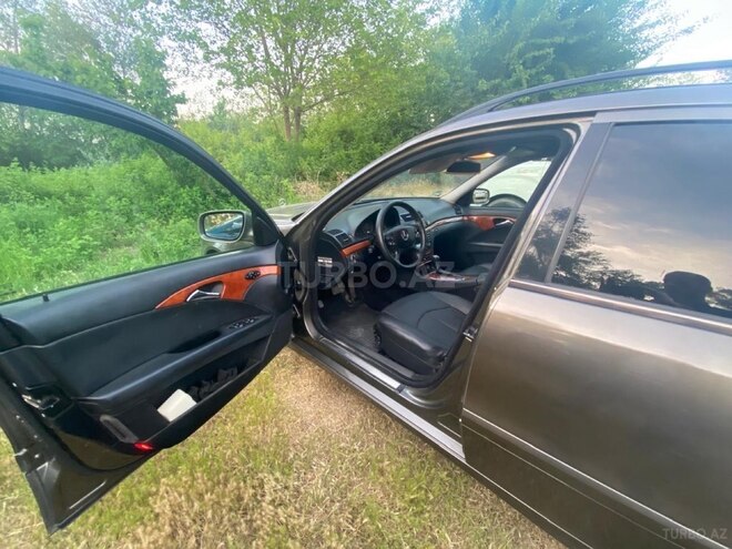 Mercedes E 220 d 2006, 469,000 km - 2.2 l - Salyan