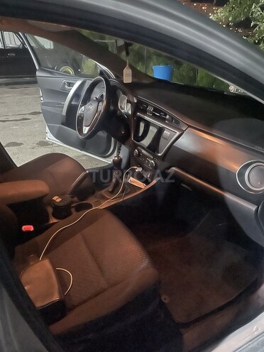 Toyota Auris 2013, 227,000 km - 1.4 л - Bakı