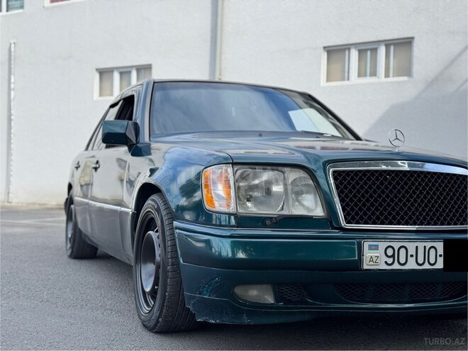 Mercedes E 280 1995, 450,000 km - 2.8 l - Göyçay