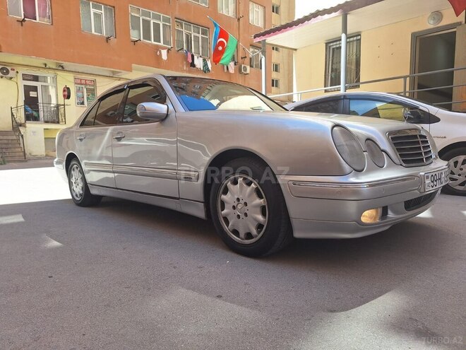 Mercedes E 220 d 2001, 438,000 km - 2.2 l - Bakı