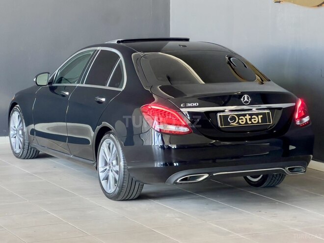 Mercedes C 300-9