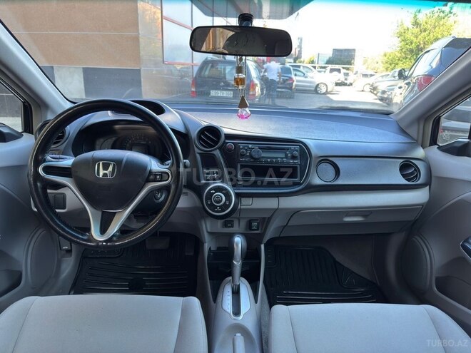 Honda Insight-14