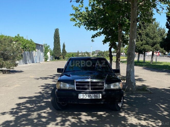Mercedes 190 1992, 300,000 km - 2.0 l - Gəncə