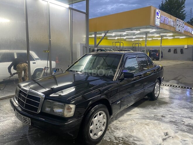 Mercedes 190 1992, 300,000 km - 2.0 l - Gəncə