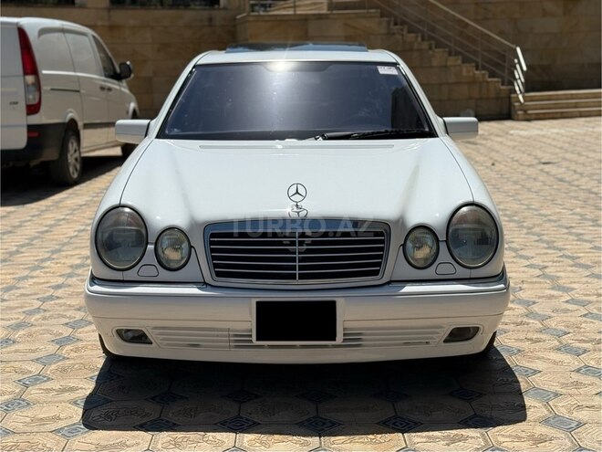 Mercedes E 240 1999, 295,542 km - 2.4 l - Gəncə
