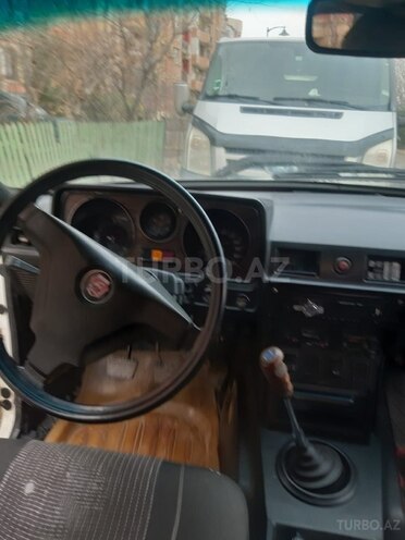 GAZ 24 1990, 300,000 km - 2.4 л - Bakı
