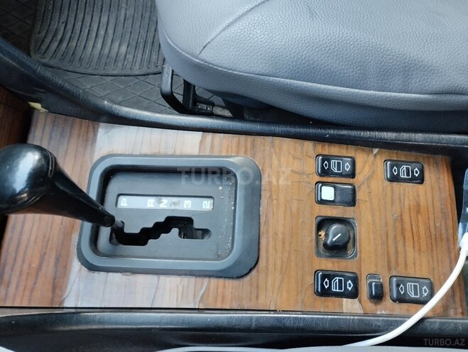 Mercedes E 250 1995, 575,000 km - 2.5 l - Bakı