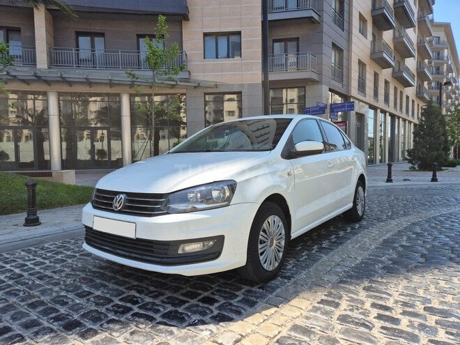 Volkswagen Polo 2018, 267,288 km - 1.6 l - Bakı