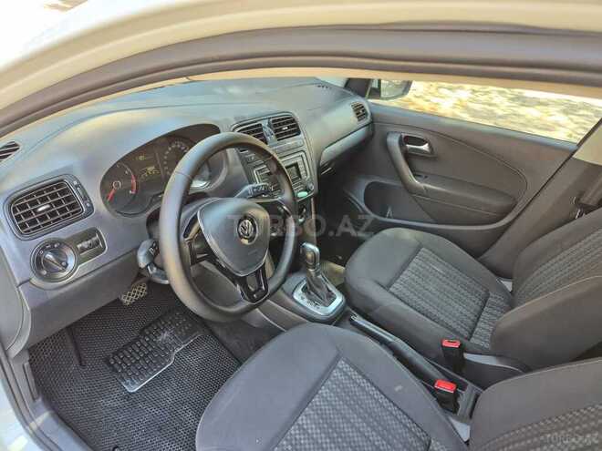Volkswagen Polo 2018, 267,288 km - 1.6 l - Bakı