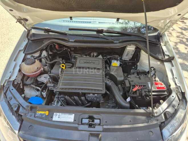 Volkswagen Polo 2018, 267,288 km - 1.6 l - Bakı