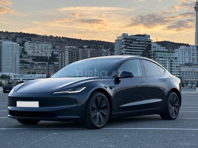 Tesla Model 3 2025, 3,700 km - 0.0 л - Bakı