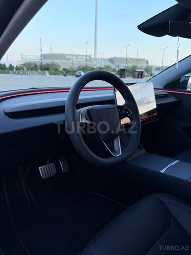 Tesla Model 3 2025, 3,700 km - 0.0 л - Bakı
