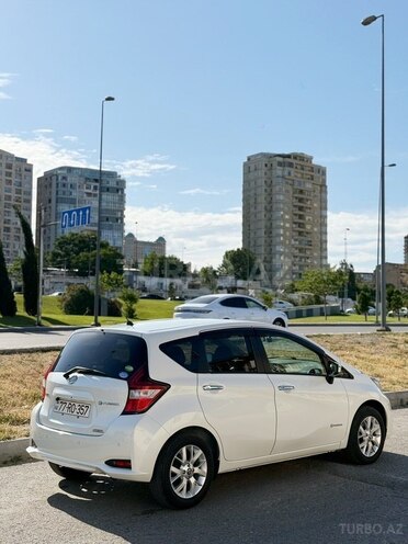Nissan Note-4