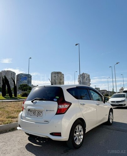 Nissan Note-5
