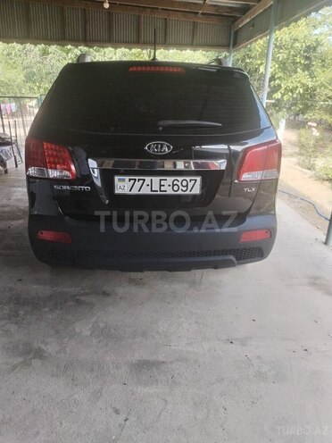 Kia Sorento 2011, 218,496 km - 2.0 l - Beyləqan